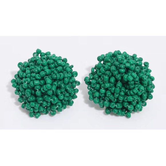 "Green Muegano" Bohemian Rice Seed Beaded Stud Earrings - Picture 1 of 2